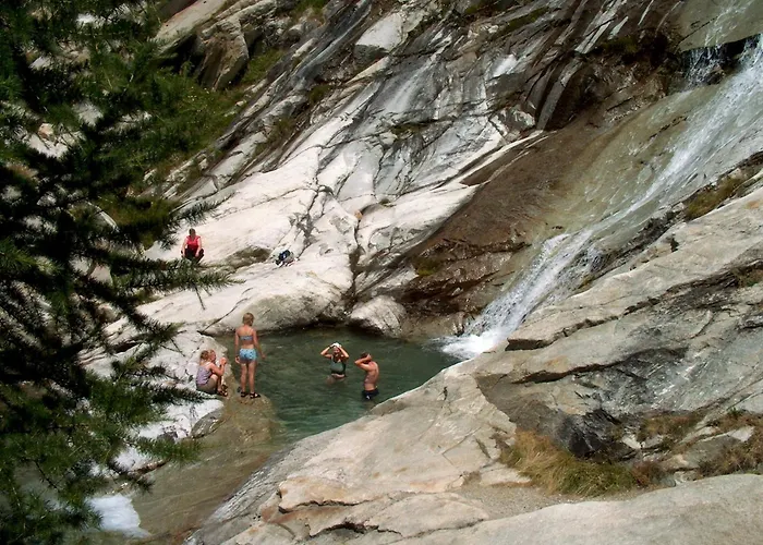 Alpenroesli ساس-الماغيل