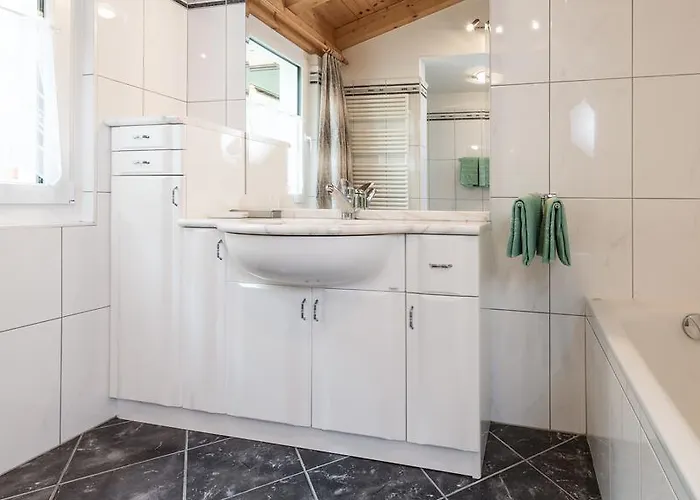 شاليه Alpenroesli ساس-الماغيل