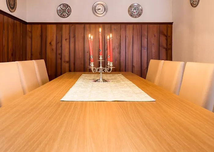 Alpenroesli شاليه *