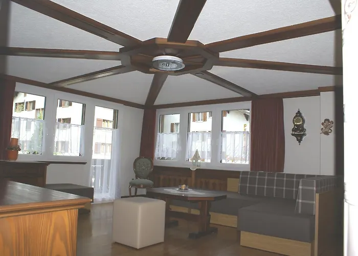 Alpenroesli شاليه *