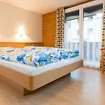 Chalet Alpenroesli