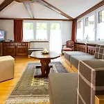 Alpenroesli Chalet